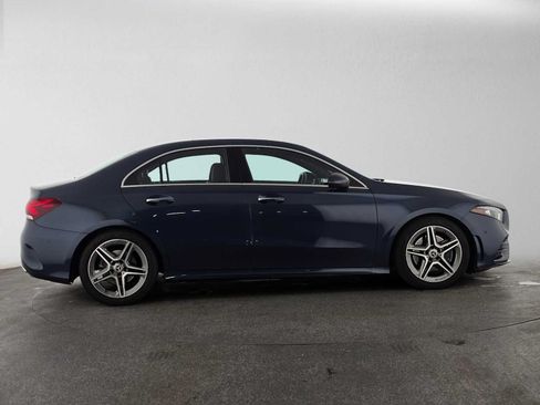 Used 2019 Mercedes-Benz A 220 image 2