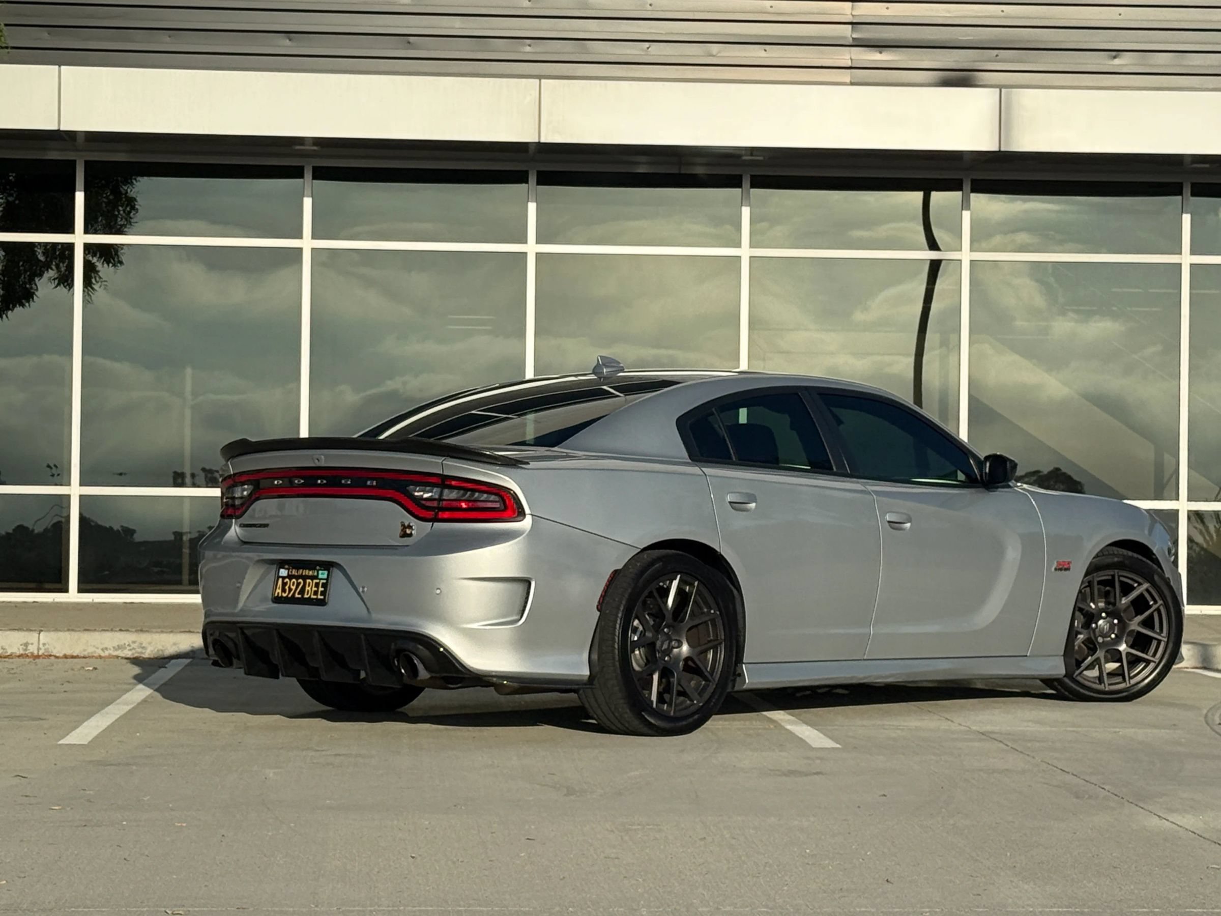 Used 2019 Dodge Charger Scat Pack w/ Plus Group RWD image 5