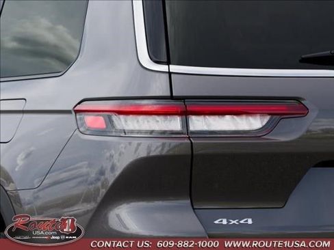 New 2026 Jeep Grand Cherokee L Laredo AWD/4WD image 10