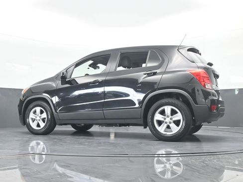 Used 2020 Chevrolet Trax LS image 51