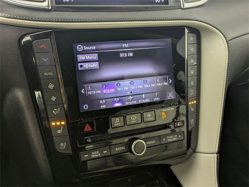 Used 2025 INFINITI QX55 Essential image 24
