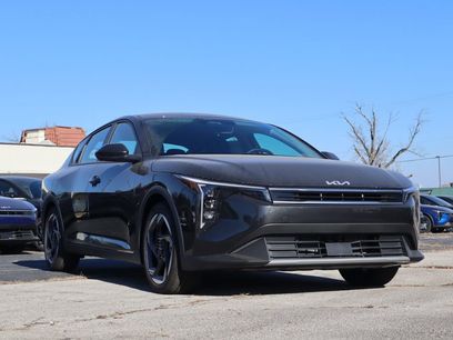 New 2025 Kia K4 EX
