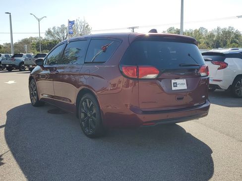 Used 2018 Chrysler Pacifica Touring Plus w/ S Appearance Package image 7