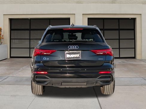 Used 2025 Audi Q3 2.0T Premium w/ Convenience Package image 5