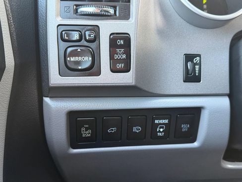 Used 2013 Toyota Sequoia Platinum image 18