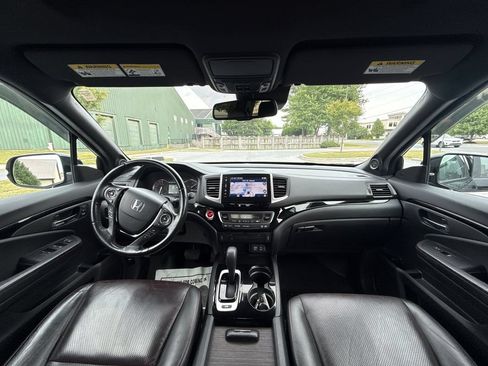 Used 2017 Honda Ridgeline Black Edition image 14