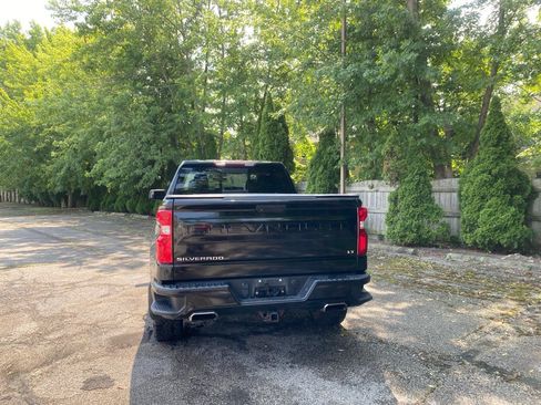 Used 2019 Chevrolet Silverado 1500 LT Trail Boss AWD/4WD image 4