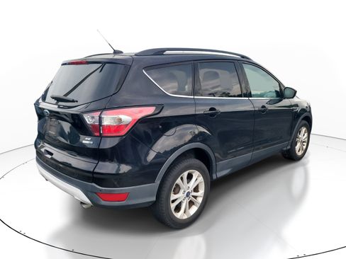 Used 2017 Ford Escape SE w/ Equipment Group 201A AWD/4WD image 7