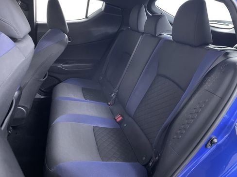 Used 2021 Toyota C-HR XLE image 19