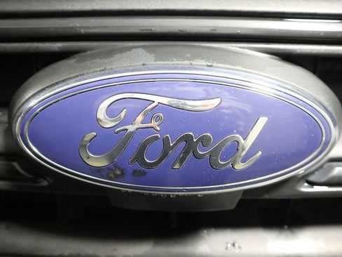 Used 2020 Ford Transit 150 Low Roof AWD image 4