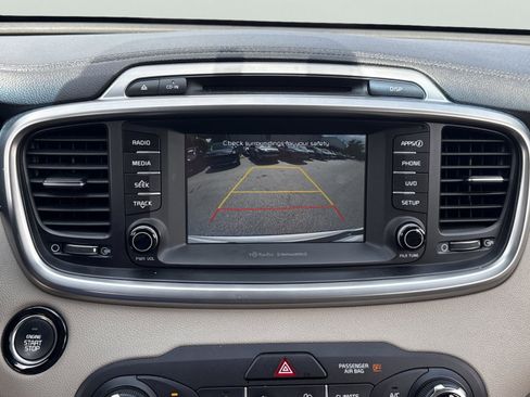 Used 2017 Kia Sorento EX w/ EX V6 Premium Package FWD image 13