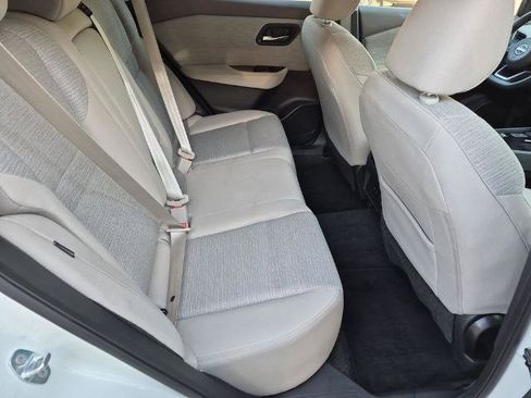 Certified 2023 Nissan Rogue SV FWD image 30