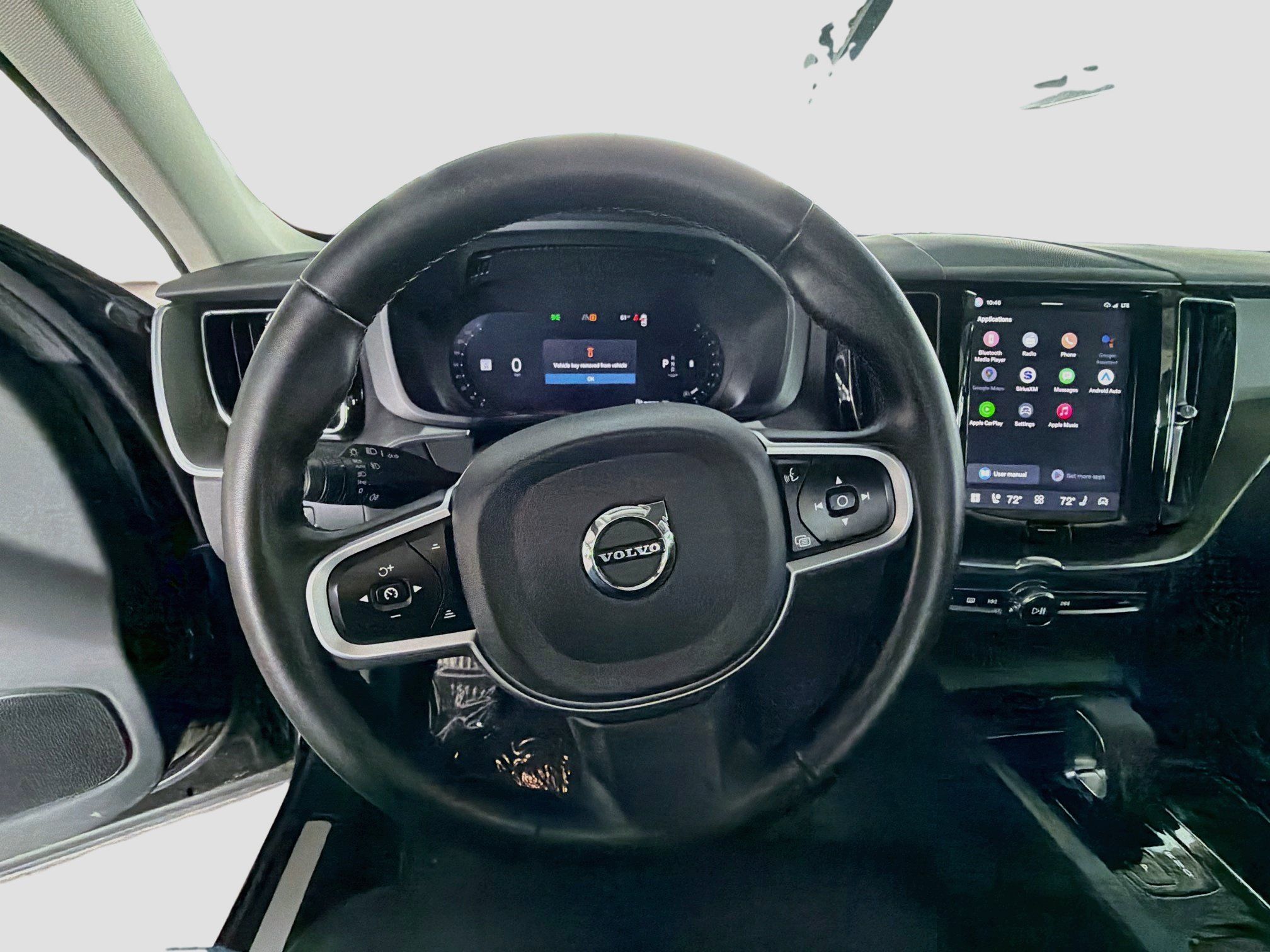Used 2025 Volvo XC60 B5 Core AWD/4WD image 17