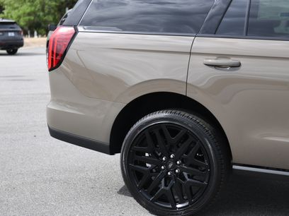 New 2026 Ford Expedition Platinum