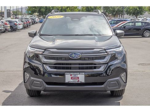 Used 2025 Subaru Forester Premium w/ Convenience Package #1 AWD/4WD image 8
