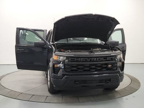 Used 2022 Chevrolet Silverado 1500 Custom RWD image 11