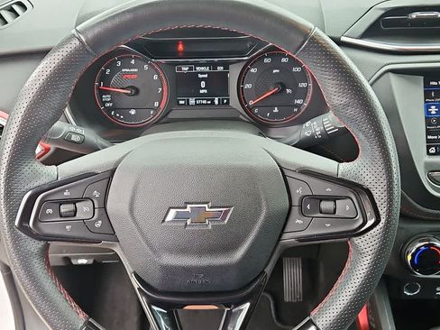 Used 2023 Chevrolet TrailBlazer RS AWD/4WD image 19