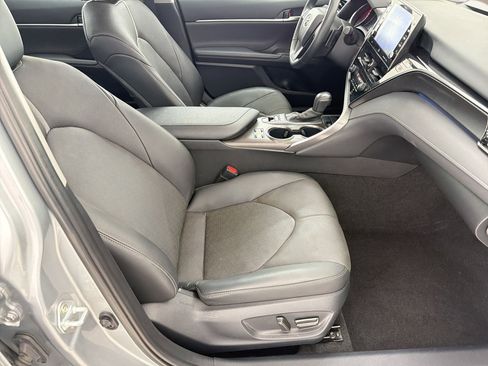 Used 2023 Toyota Camry XSE w/ Navigation Package FWD image 30
