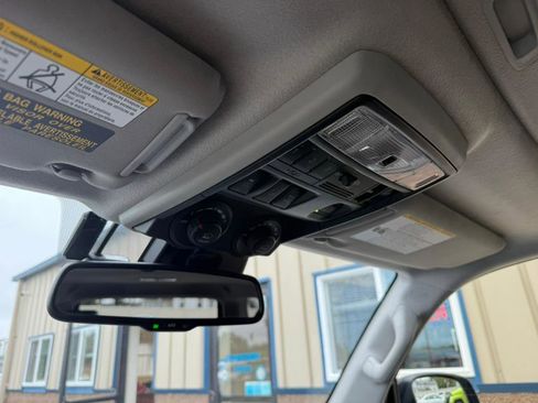 Used 2023 Toyota 4Runner TRD Off-Road Premium w/ Off Road Premium Plus Package image 18