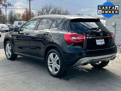 Used 2017 Mercedes-Benz GLA 250 4MATIC image 4