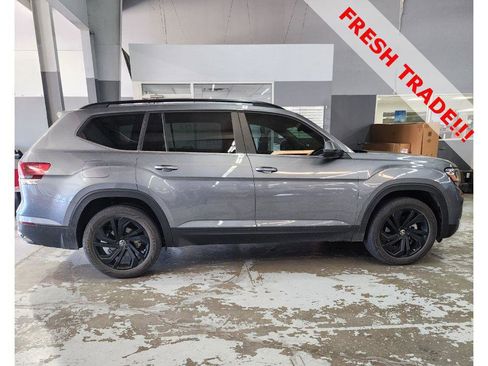 Used 2022 Volkswagen Atlas SE AWD/4WD image 4