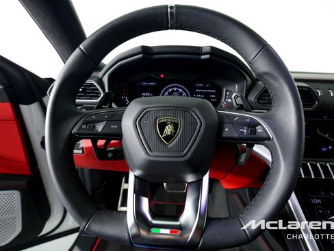 Used 2019 Lamborghini Urus image 14