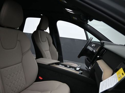 New 2026 Volvo XC60 B5 Plus w/ Protection Package Premier image 27