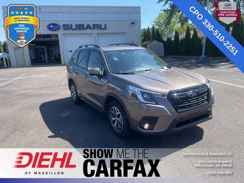 Used 2023 Subaru Forester Premium AWD/4WD image 1