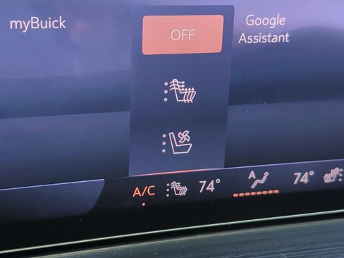 Used 2024 Buick Envision Avenir AWD/4WD image 27