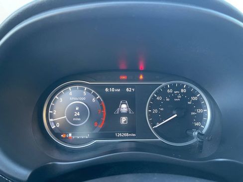 Used 2020 Nissan Kicks SV FWD image 11