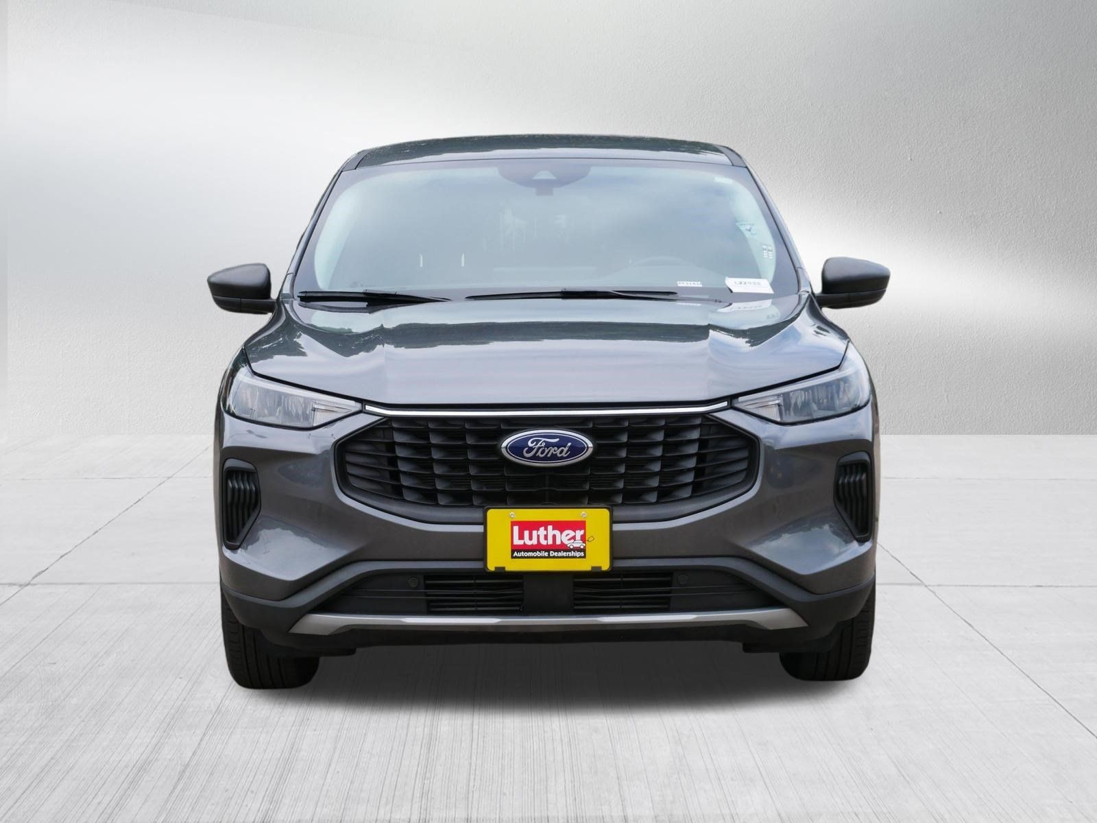 Used 2023 Ford Escape Active w/ Tech Pack #1 AWD/4WD image 2