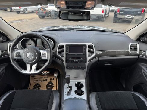 Used 2012 Jeep Grand Cherokee SRT8 w/ Luxury Group II image 21