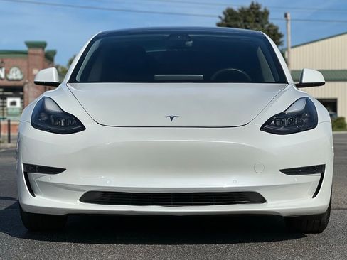 Used 2021 Tesla Model 3 Standard Range Plus image 12