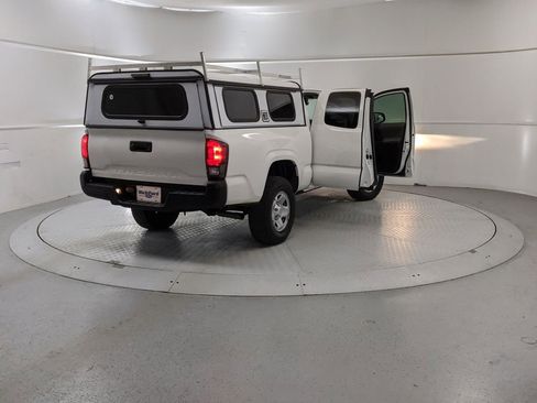 Used 2021 Toyota Tacoma SR image 9