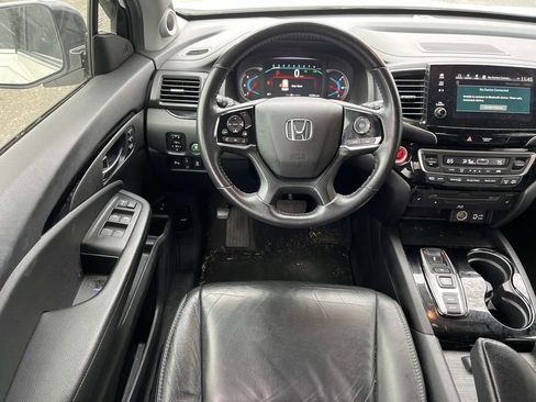 Used 2019 Honda Pilot Touring image 14