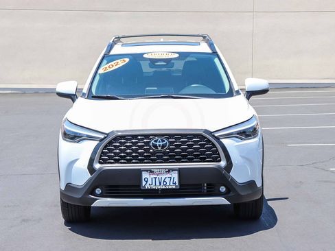 Certified 2023 Toyota Corolla Cross XLE w/ Convenience Package FWD image 2