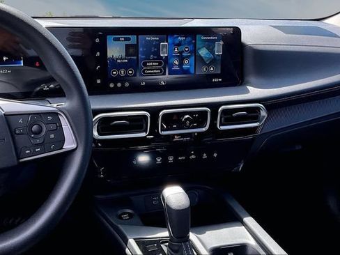 New 2027 Nissan Sentra SV FWD image 6