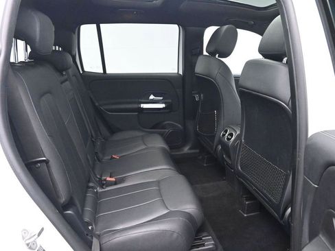 Used 2022 Mercedes-Benz GLB 250 4MATIC w/ Premium Package Lite image 20
