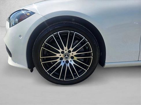 Used 2024 Mercedes-Benz C 300 4MATIC Sedan image 21