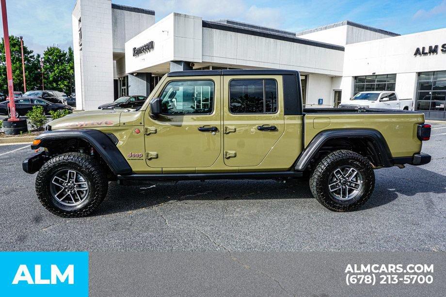 Used 2026 Jeep Gladiator Mojave AWD/4WD image 6
