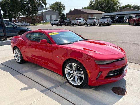 Used 2017 Chevrolet Camaro LT RWD image 6