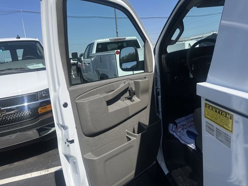 New 2024 Chevrolet Express 3500 w/ Power Convenience Package RWD image 9