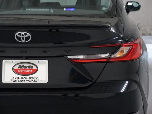 Used 2025 Toyota Camry SE FWD image 10