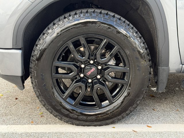 Used 2022 GMC Sierra 1500 Elevation w/ LPO, Elevation Black Package AWD/4WD image 11