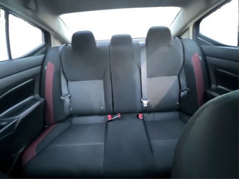 Used 2024 Nissan Versa SR image 18