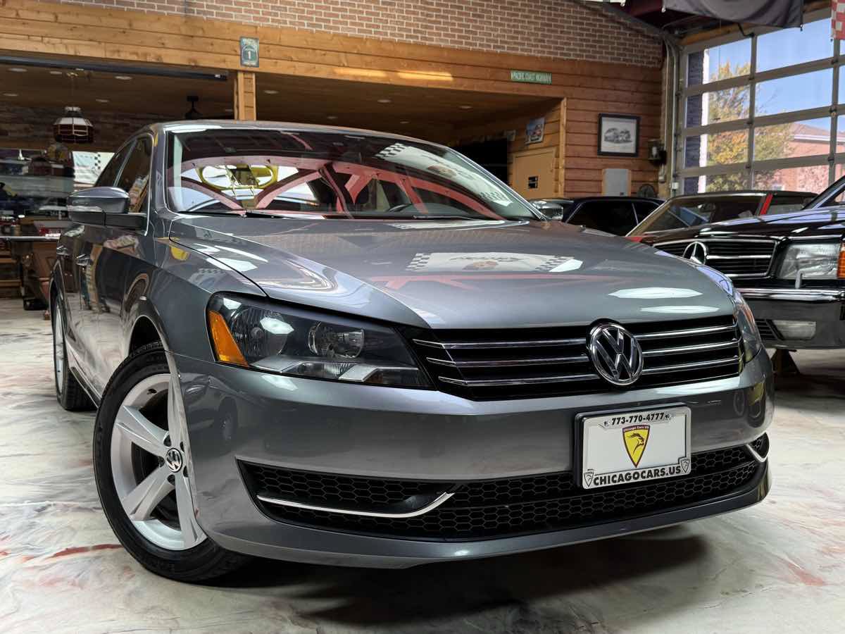 Used 2013 Volkswagen Passat 2.5 SE FWD image 3