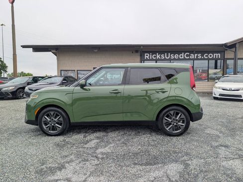 Used 2020 Kia Soul EX FWD image 11