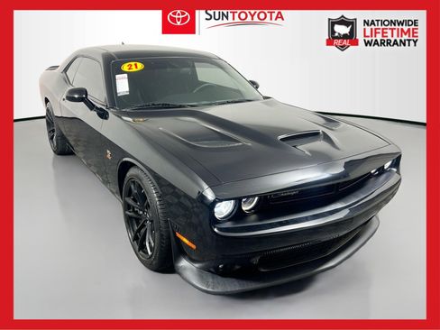 Used 2021 Dodge Challenger R/T Scat Pack w/ Dynamics Package image 1