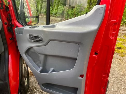 Used 2018 Ford Transit 150 130 Low Roof RWD image 24