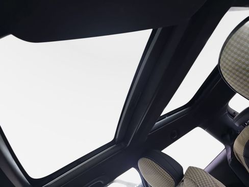 Used 2023 MINI Cooper S w/ MINI Resolute Edition image 27